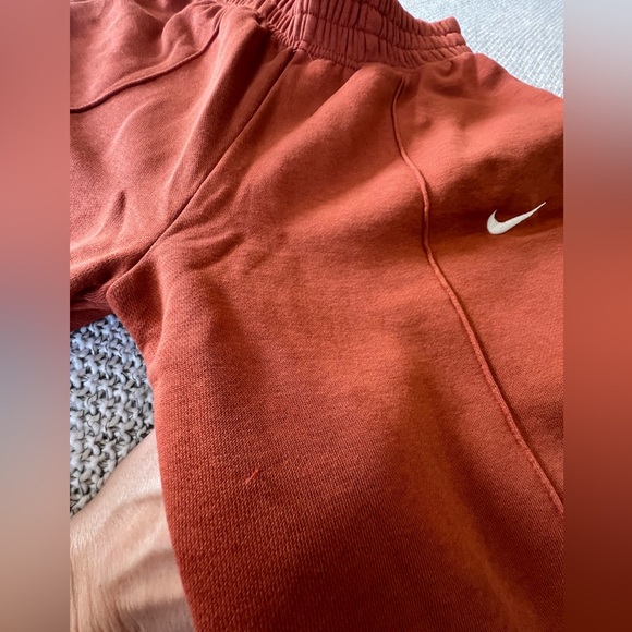 Sweatsuit - Picture 6 of 7